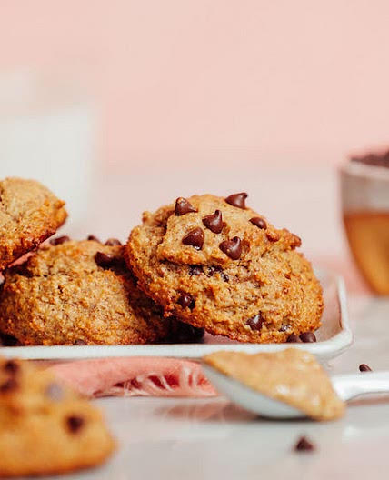 Fluffy 1-Bowl Banana Chocolate Chip Cookies