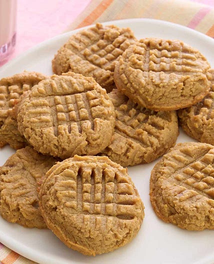 4-Ingredient Keto Peanut Butter Cookies