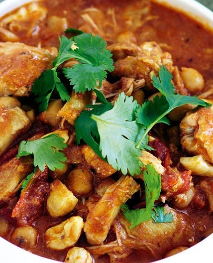 Slow-cooker chicken and chickpea curry