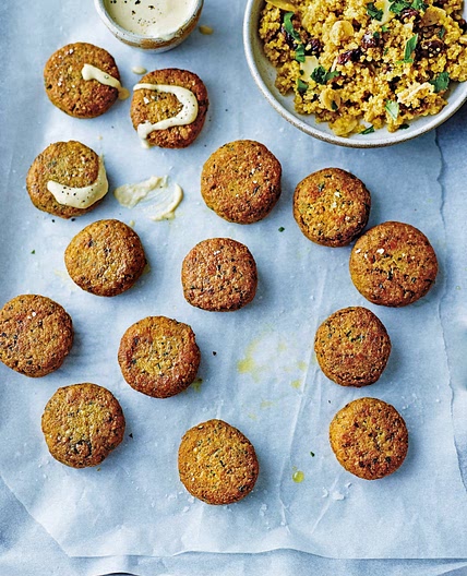 Falafels with tahini dressing