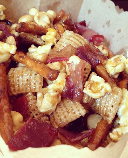 DB's Caramel Popcorn Bacon Mix