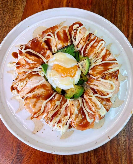 Salmon Rice Bowl (10-minute seared salmon sushi recipe)