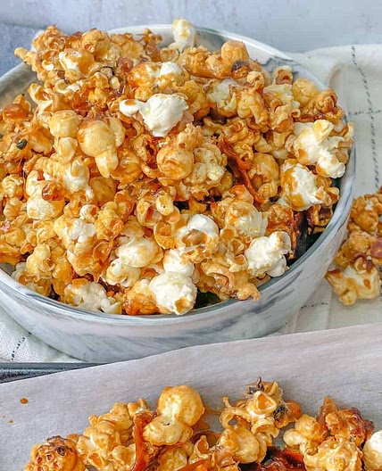 Easy Homemade Caramel Popcorn