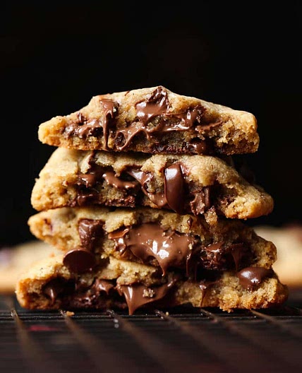 Nutella Stuffed Chocolate Chip Cookies