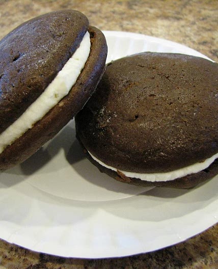 Whoopie Pies (An Amish Tradition)