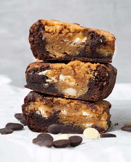 ULTIMATE Brownie Blondies (VIDEO)