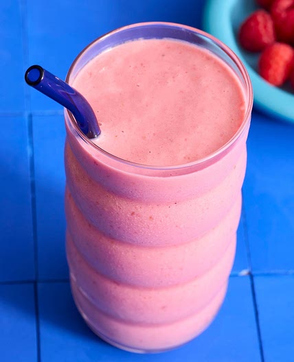 Raspberry-Kefir Power Smoothie