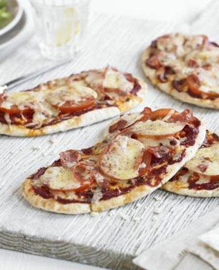 Pitta pizzas