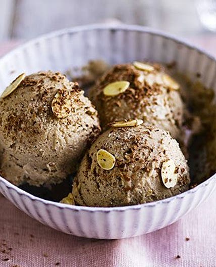 Healthy banana & peanut butter ice cream