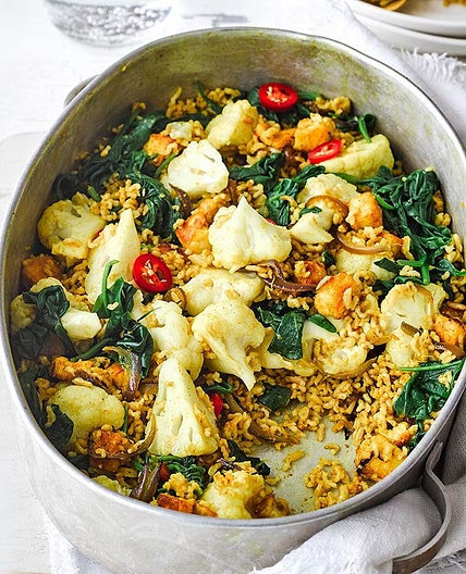 Spicy cauliflower & halloumi rice