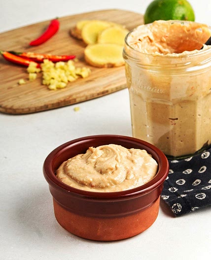 Easy Thai Peanut Sauce (with Peanut Butter)