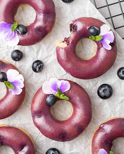 Baked Blueberry Donuts with Bluberry glaze (VIDEO)