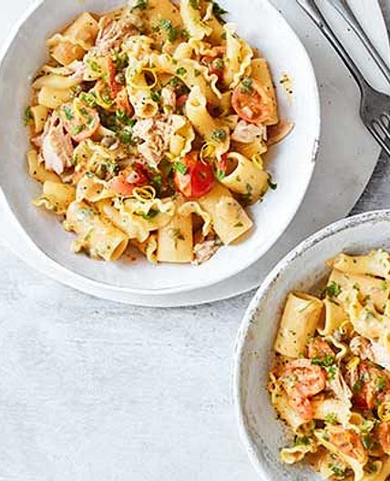 Lemony tuna, tomato & caper one-pot pasta