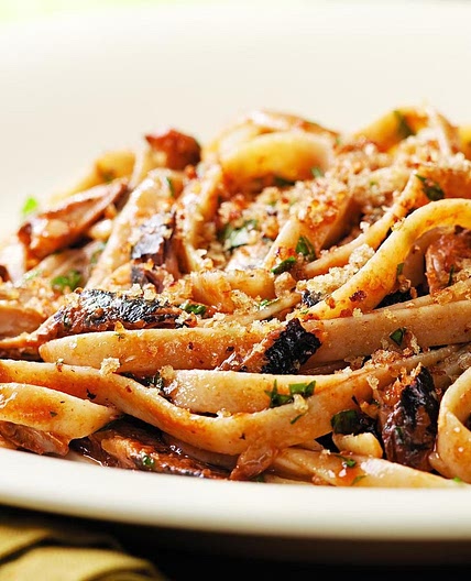 Lemon-Garlic Sardine Fettuccine