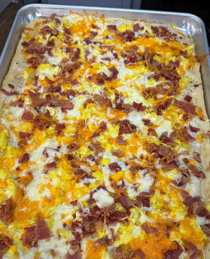 Sheet Pan Breakfast Pizza