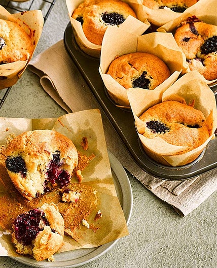 Blackberry muffins