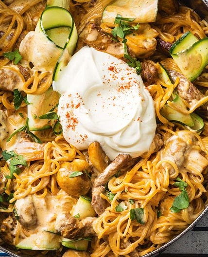 All-in-one-pan beef stroganoff