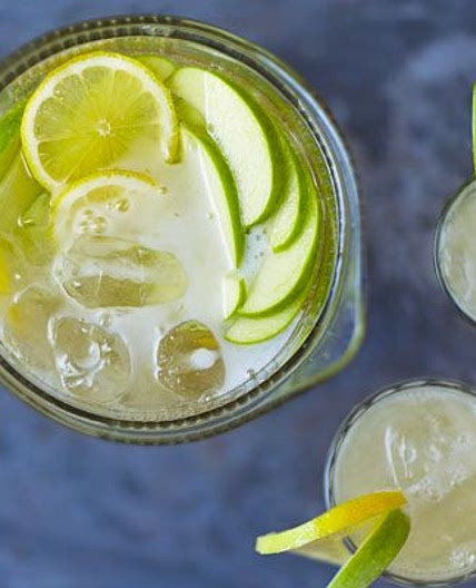 Apple prosecco punch