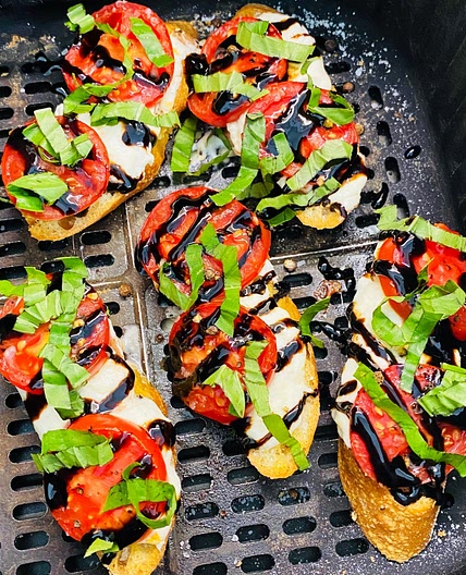 Air Fryer Tomato Burrata Crostini