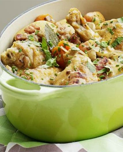 One-pot chicken & bacon stew
