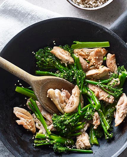 Sesame chicken stir-fry