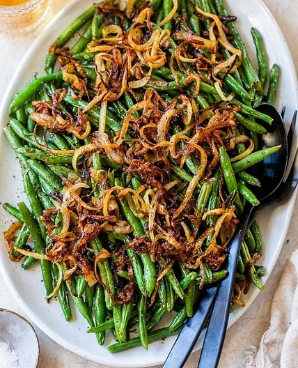 Roasted Green Beans with Caramelized Onions