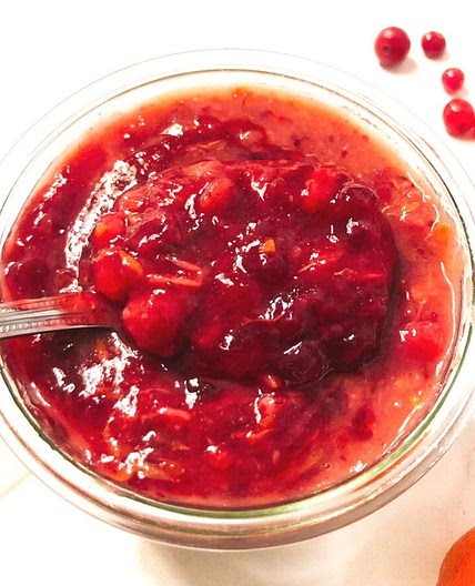 Low Carb and Paleo Cranberry Sauce with Apple | AIP-friendly