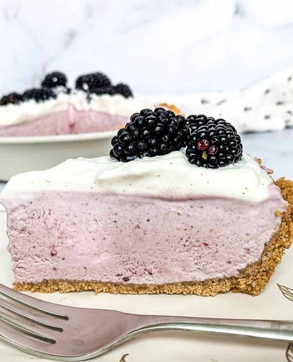 Blackberry Cream Pie