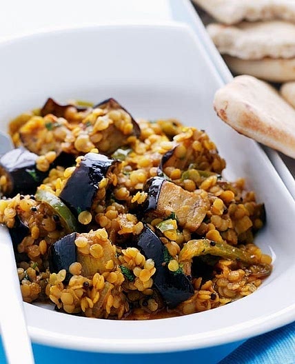 Aubergine and red lentil curry