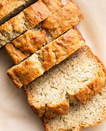 VEGAN BANANA BREAD (HEALTHY + EASY)