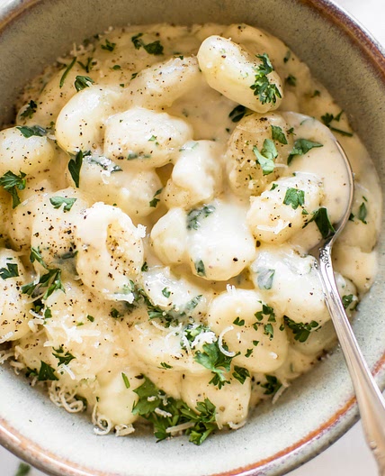 15 Minute Creamy Alfredo Gnocchi