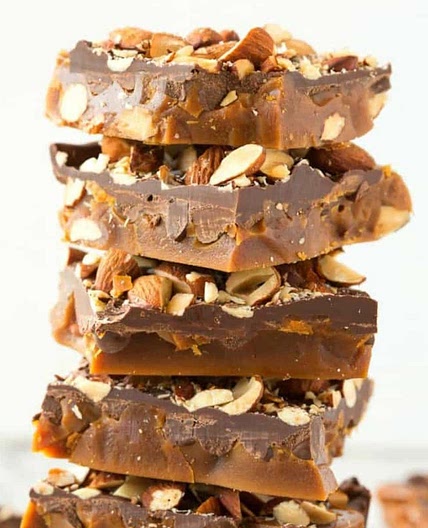 Almond Roca (4 Ingredients)