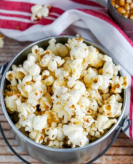 Dutch Oven Popcorn