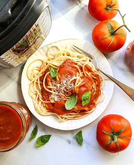 Instant Pot Spaghetti Sauce (with fresh tomatoes!)