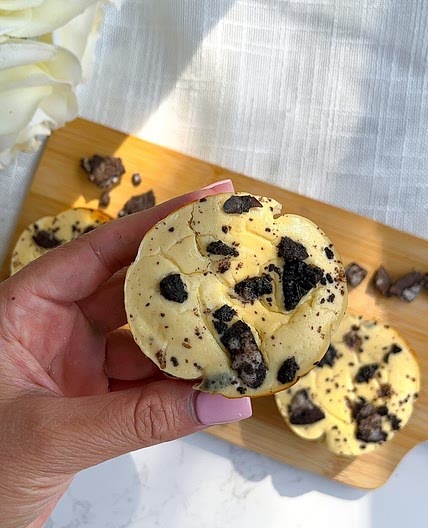 Low Calorie Baked Oreo Cheesecakes