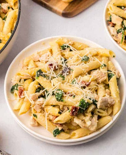 Chicken and Spinach Pasta