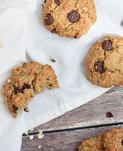 Low FODMAP oatmeal cookies with chocolate chips