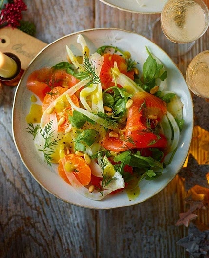 Smoked salmon, fennel and clementine salad