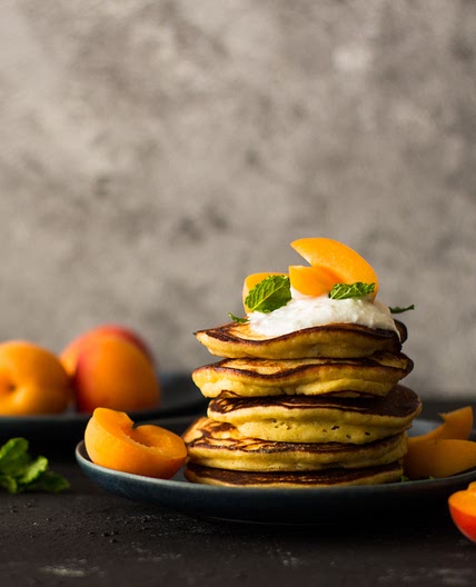 Ricotta-Pancakes mit Aprikosen