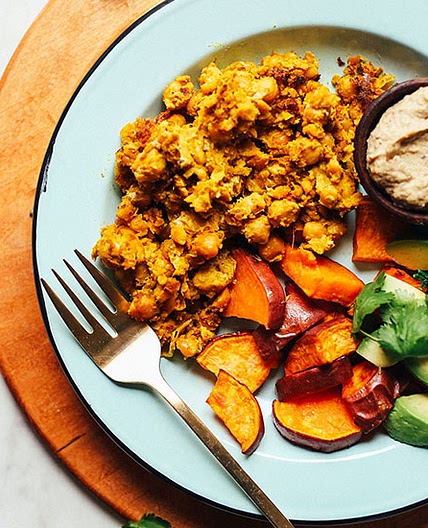 Fluffy Chickpea Scramble (30 minutes!)