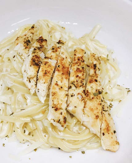 Quick One-Pot Chicken Alfredo