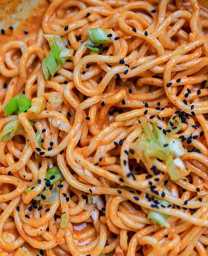 5 Minute Gochujang and Peanut Butter Noodles