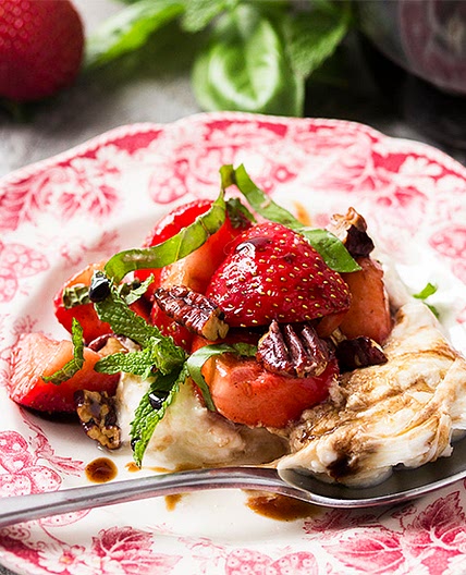 Strawberry Burrata Salad with Balsamic Glaze