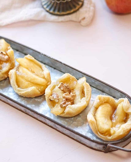 Mini Apple Pies with Puff Pastry