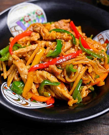 Chinjao Rosu (Japanese Style Pork and Pepper Stir Fry)