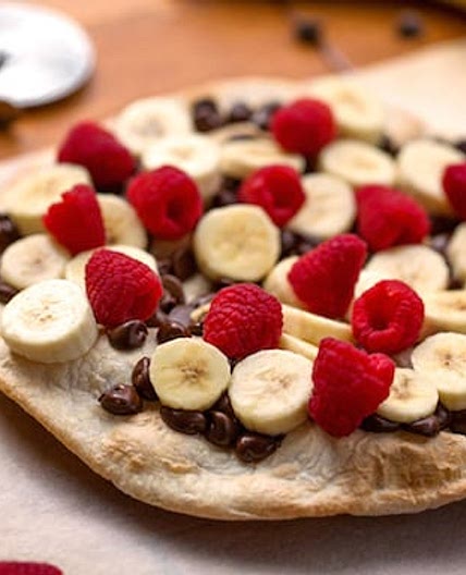 Chocolatey Banana Pizza