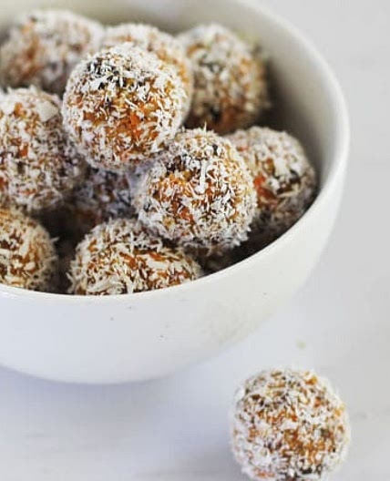 Carrot Cake Energy Bites (vegan + GF)
