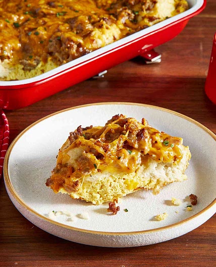 Biscuits and Gravy Casserole