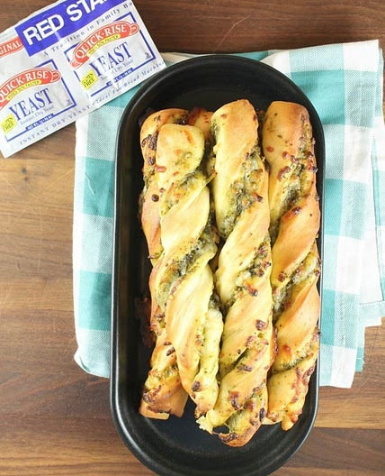 Cheesy Pesto Breadsticks