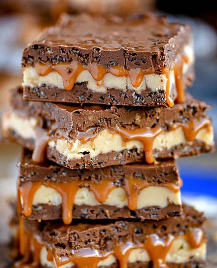 No Bake Crispy Snickers Bars